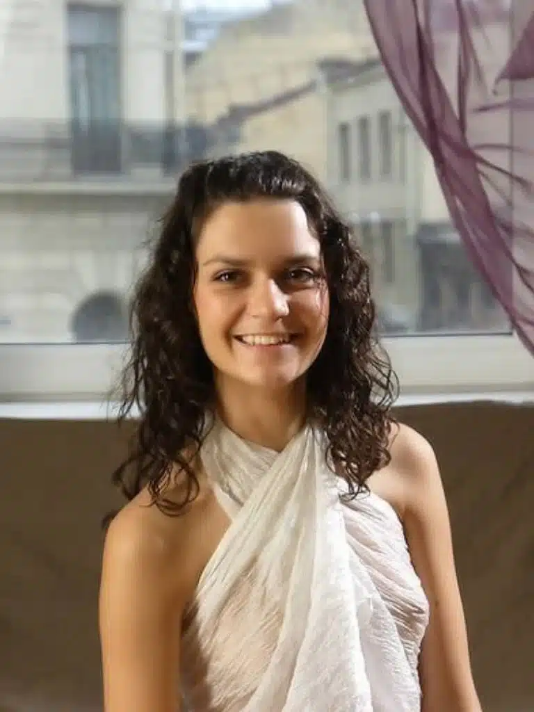 Lara Short Biography: Wiki, Age, Career, Height, Weight, Husband, Net Worth & More